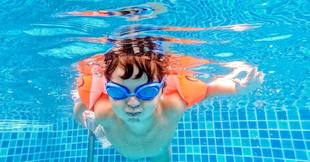 échelle pour piscine hors-sol : sécurisez et facilitez l'accès à votre piscine avec une échelle robuste et adaptée.